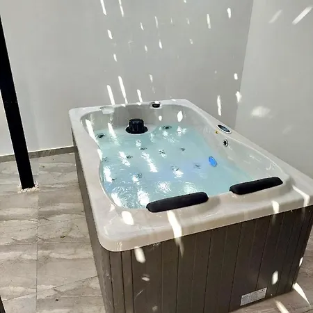 La Casa * بلدة كوس